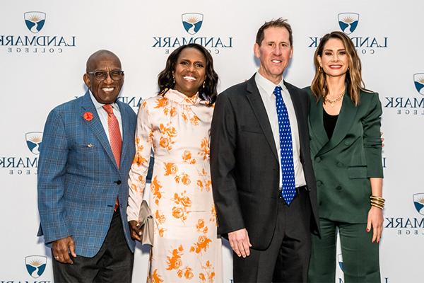 Image of Rebecca Jarvis, 总统伊甸园, Deborah Roberts and Al Roker in front of a step and repeat of 具有里程碑意义的大学 logos at the 2024 gala fundraiser